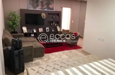 Casa para aluguel, 4 quartos, 1 suíte, 2 vagas, jardim europa - uberlândia/mg