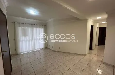 Apartamento à venda, 3 quartos, 1 suíte, 1 vaga, osvaldo rezende - uberlândia/mg