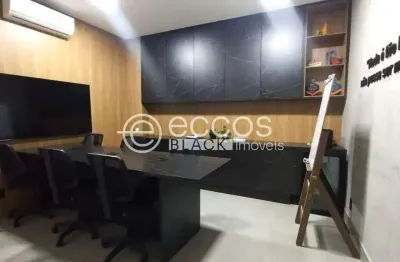 Casa comercial para alugar na Praça Tubal Vilela, 186, Centro, Uberlândia