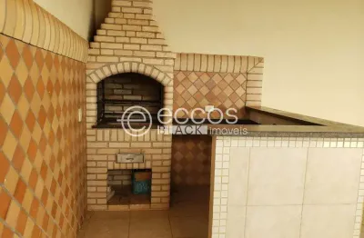 Casa para aluguel, 3 quartos, 1 suíte, 3 vagas, alto umuarama - uberlândia/mg