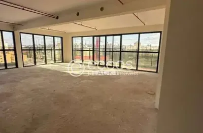 Sala comercial para alugar na Avenida Rondon Pacheco, 653, Tabajaras, Uberlândia