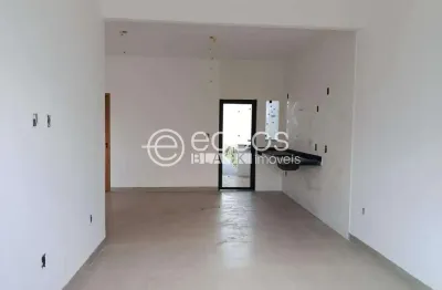 Casa à venda, 2 quartos, 1 suíte, 1 vaga, laranjeiras - uberlândia/mg