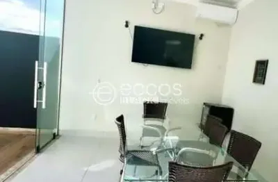 Casa à venda, 3 quartos, 2 suítes, 2 vagas, grand ville - uberlândia/mg