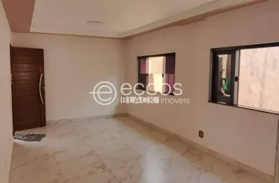 Casa para aluguel, 2 quartos, 2 suítes, 2 vagas, bosque - araguari/mg