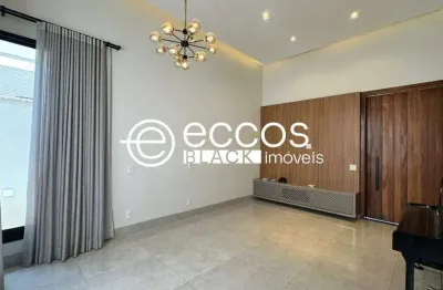 Casa em condomínio à venda, 3 quartos, 3 suítes, 2 vagas, estância dos ipês - uberaba/mg