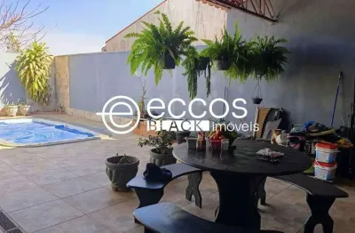 Casa à venda, 3 quartos, 1 suíte, 4 vagas, bela suíça - araguari/mg