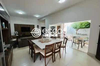 Casa em condomínio para aluguel, 3 quartos, 3 suítes, 2 vagas, nova uberlândia - uberlândia/mg