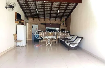 Casa à venda, 3 quartos, 2 suítes, 3 vagas, sibipiruna - araguari/mg