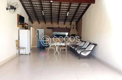 Casa à venda, 3 quartos, 2 suítes, 3 vagas, sibipiruna - araguari/mg