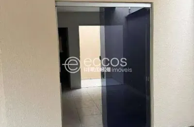 Casa para aluguel, 2 quartos, 2 vagas, jardim europa - uberlândia/mg