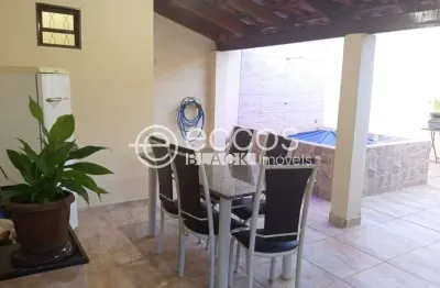 Casa à venda, 3 quartos, 1 suíte, 2 vagas, portal de fátima - araguari/mg