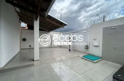 Casa para aluguel, 3 quartos, 1 suíte, 2 vagas, jardim das palmeiras - uberlândia/mg