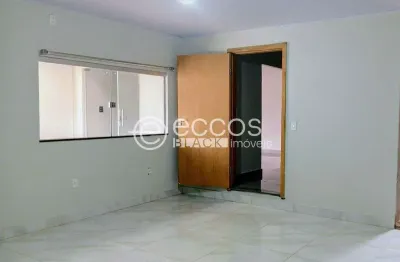 Casa com 2 quartos à venda na Rua Três, 820, Conjunto Ouro Verde, Araguari