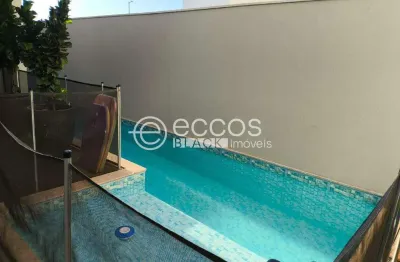 Casa em condomínio para aluguel, 3 quartos, 3 suítes, 2 vagas, shopping park - uberlândia/mg