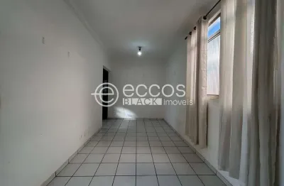 Apartamento à venda, 3 quartos, 1 suíte, 1 vaga, cazeca - uberlândia/mg
