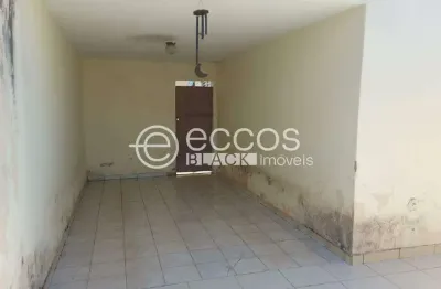 Terreno à venda na Avenida Ortízio Borges, 623, Santa Mônica, Uberlândia