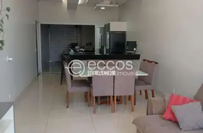 Casa para aluguel, 3 quartos, 1 suíte, 3 vagas, jardim patrícia - uberlândia/mg