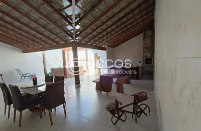 Casa à venda, 3 quartos, 1 suíte, 4 vagas, jardim europa - uberlândia/mg