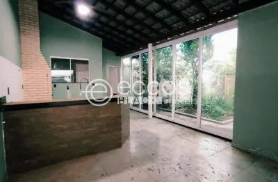 Casa à venda, 4 quartos, 1 suíte, 3 vagas, sibipiruna - araguari/mg