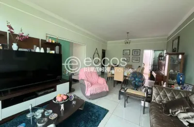 Casa à venda, 3 quartos, 2 suítes, 2 vagas, cidade jardim - uberlândia/mg