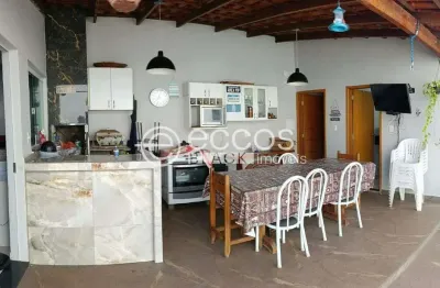 Casa à venda, 3 quartos, 1 suíte, 1 vaga, pacaembu - uberlândia/mg