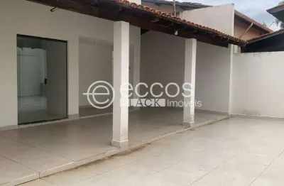 Casa para aluguel, 4 quartos, 1 suíte, 2 vagas, centro - araguari/mg