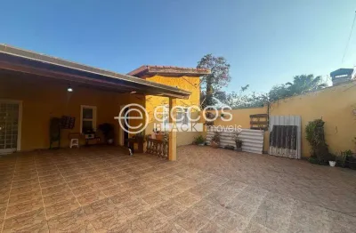 Casa à venda, 2 quartos, 1 suíte, 4 vagas, Parque Ouro Fino - Sorocaba/SP