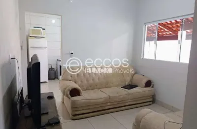 Casa com 1 quarto à venda na Rua Antônio Alves de Ávila, Sibipiruna, Araguari