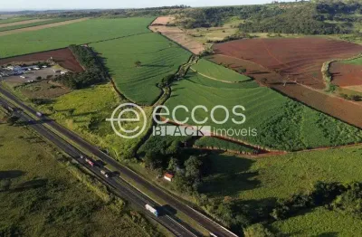 Chácara / sítio à venda na Marco 3 Na Cerca De Cima Da Via Anhanguera, Zona Rural, São Paulo