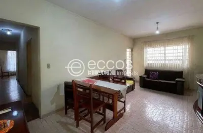 Casa à venda, 3 quartos, 1 suíte, 1 vaga, Centro - Sorocaba/SP