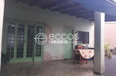 Casa à venda, 2 quartos, 1 suíte, 1 vaga, Santa Helena - ARAGUARI/MG