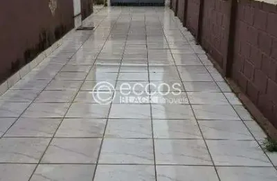 Sala comercial à venda na Avenida Senador Melo Viana, Goiás, Araguari