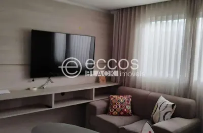 Casa à venda, 2 quartos, 1 suíte, 5 vagas, Granada - Uberlândia/MG