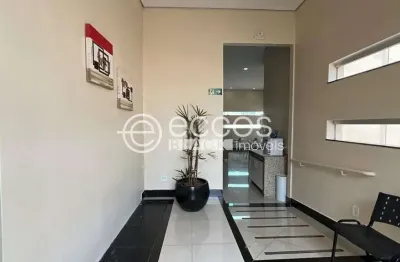 Sala comercial para alugar na Rua Carlos Rodrigues da Cunha, Centro, Uberaba