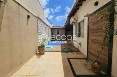 Casa à venda, 3 quartos, 1 suíte, 3 vagas, Conjunto Frei Eugênio - UBERABA/MG