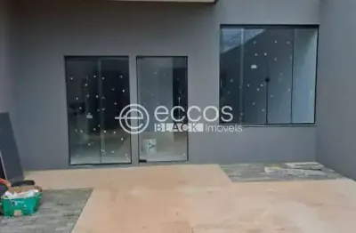Casa à venda, 3 quartos, 1 suíte, 2 vagas, Jardim Brasília - Uberlândia/MG