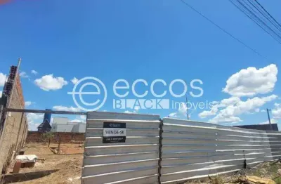 Terreno à venda na Rua Urias Caetano Peixoto, Interlagos, Araguari