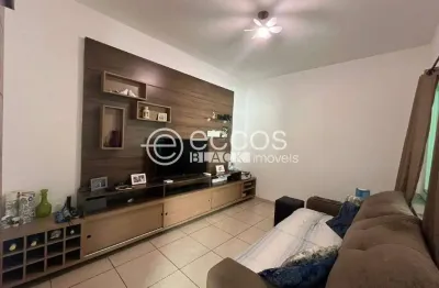 Casa à venda, 3 quartos, 2 suítes, 2 vagas, Vigilato Pereira - Uberlândia/MG
