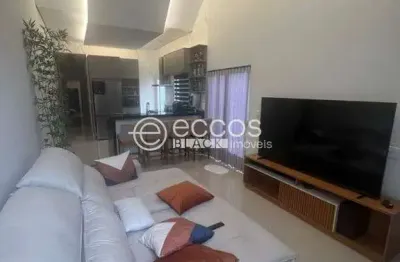 Casa à venda, 3 quartos, 3 suítes, 2 vagas, Novo Mundo - Uberlândia/MG