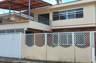 Casa (sobrado) para venda, 3 dorm(s), 1 suite(s), 4 vaga(s), 300 m²