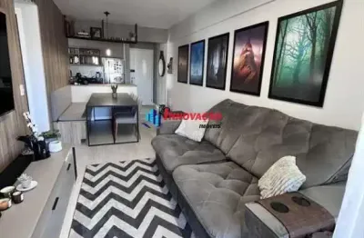 Lindo apartamento mobiliado para venda, 2 dorm(s), 1 suite(s), 1 vaga(s), 61 m²