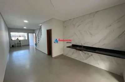 Linda casa (casa padrão) para venda, 3 dorm(s), 3 suite(s), 2 vaga(s), 135 m² ao lado do metrô
