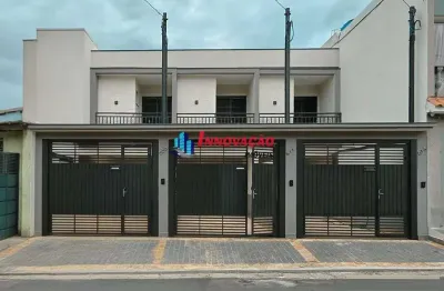 Lindo Sobrado  para Venda, 03 suites 02 vaga(s), 125 m², quintal com Churrasqueira.