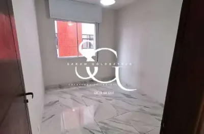 Ótimo apartamento, 2 dormitórios e demais dep., garagem demarcada