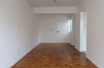Kitnet / Stúdio à venda na Avenida Venâncio Aires, Cidade Baixa, Porto Alegre
