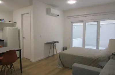 Kitnet / Stúdio à venda na Avenida Venâncio Aires, Santana, Porto Alegre