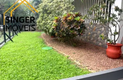 Lindo apartamento reformado com 4 quartos (1 suíte), 180 m², ampla sala, varandão gourmet, armários, 2 dependências, 3 vagas, ótima localização