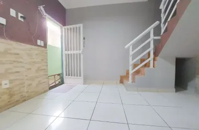 Casa de vila á venda, 4 quartos, 1 suíte, 90m², sem garagem - taquara