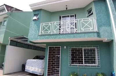 Rc imóveis vende excelente sobrado em condomínio fechado no boqueirão