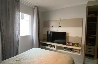 Sobrado de condomínio com 2 dormitórios, sendo 1suíte